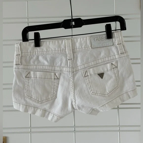 Vintage Guess Jeans Y2K White Low Rise Booty Shorts Size 25